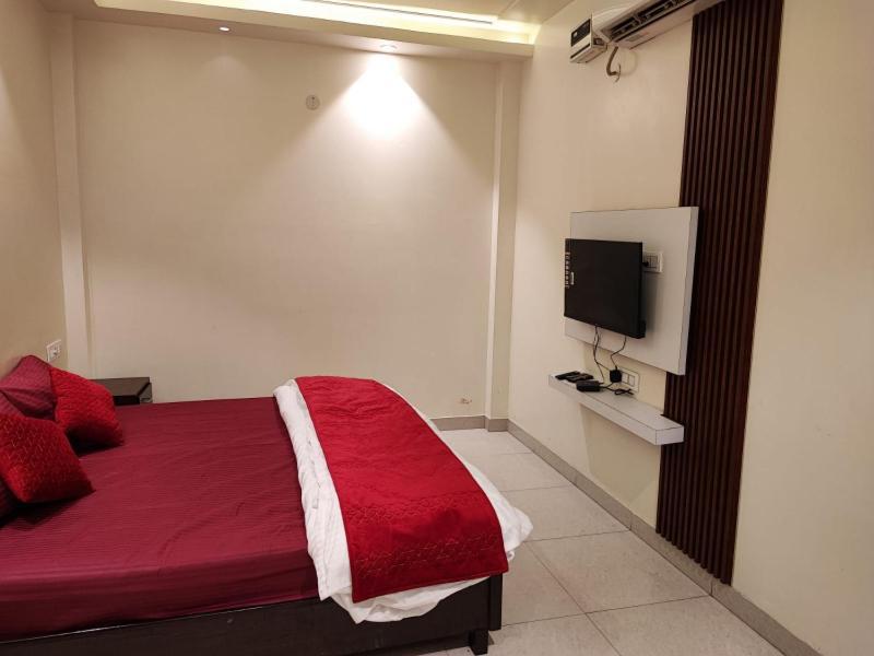 Sun Moon Residency And Apartments, Hotels In Rohini Deli Exterior foto