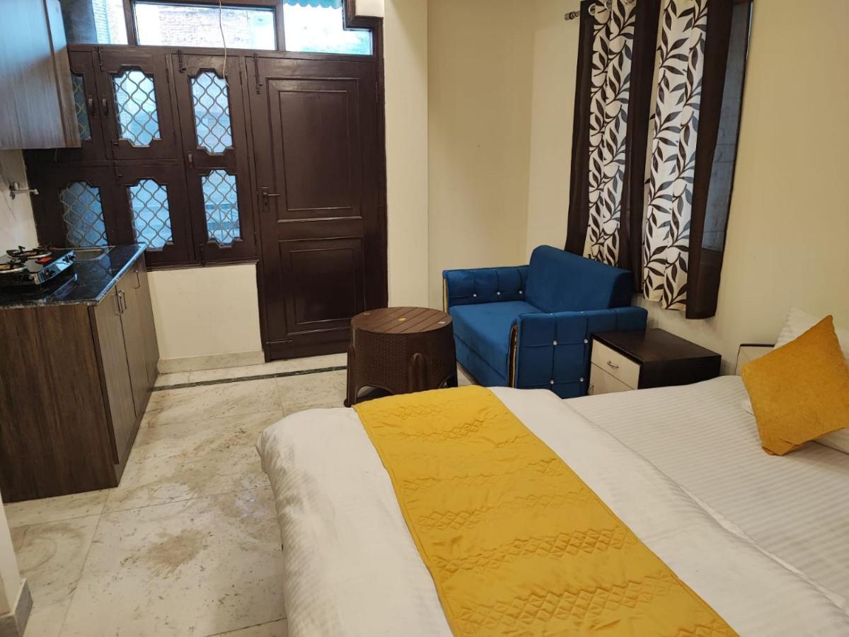 Sun Moon Residency And Apartments, Hotels In Rohini Deli Exterior foto
